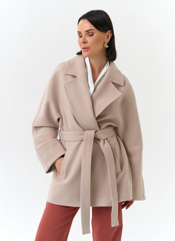 Женское укороченное пальто с английским воротником