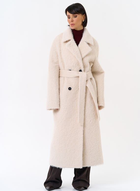 Утепленное женское пальто с английским воротником 