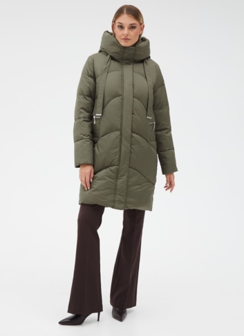 Женский пуховик с капюшоном