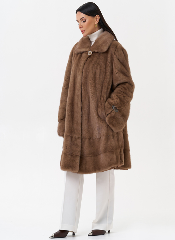 Шуба бежевого цвета из норки