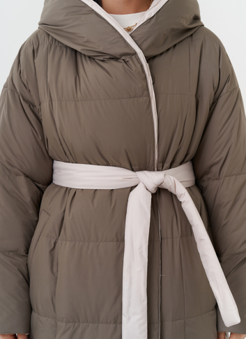 Двухсторонний пуховик с капюшоном