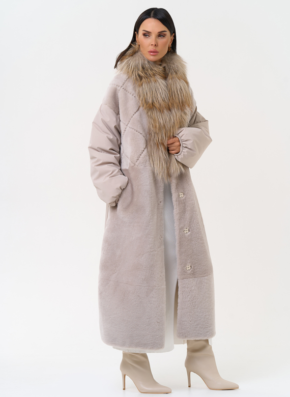 Комбинированное женское зимнее пальто с воротником из меха лисы