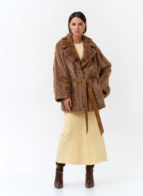 Шуба из меха норки с поясом