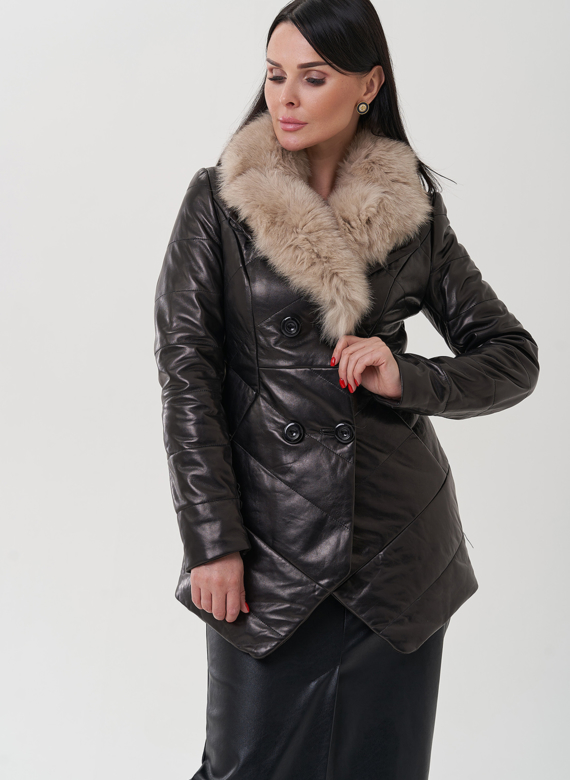 Кожаная куртка на пуговицах с английским воротником, отделка песец