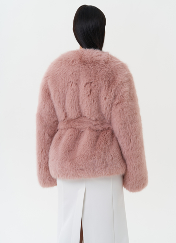 Шуба из эко песца в нежно-розовом цвете