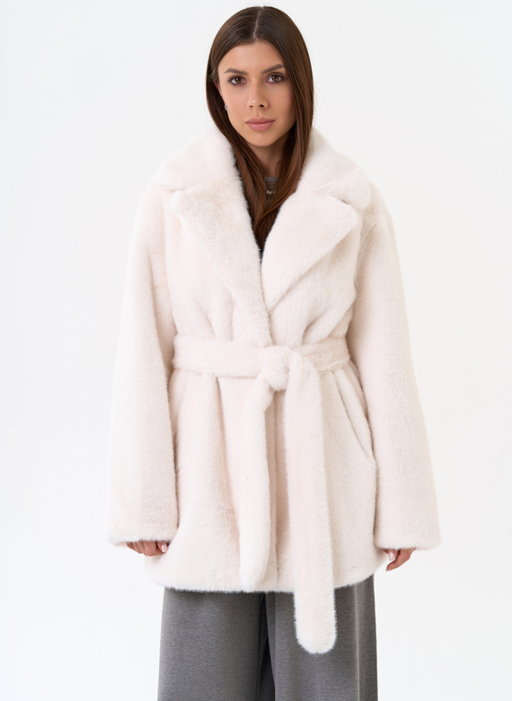 Женская шуба из эко меха с английским воротником 