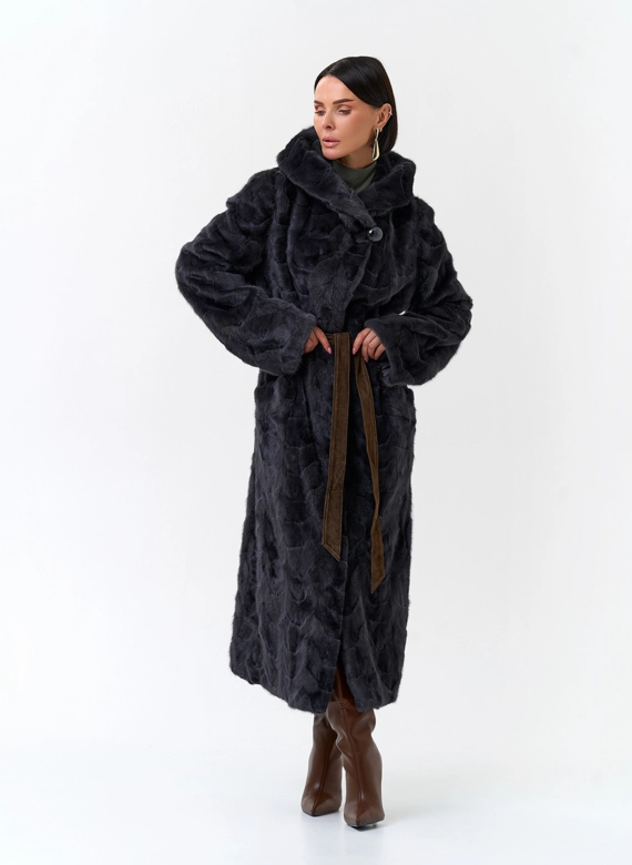 Шуба из меха норки с капюшоном