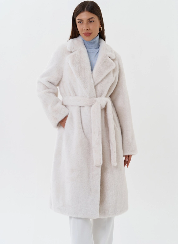 Женское пальто из эко меха с английским воротником