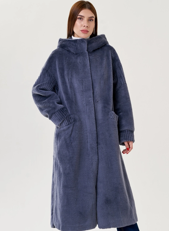 Женское пальто из шерсти с капюшоном 