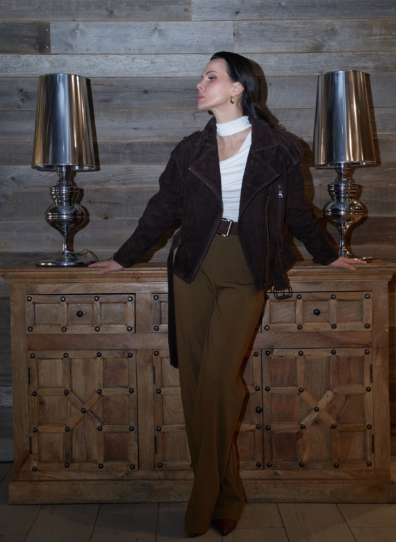 Куртка женская из замши